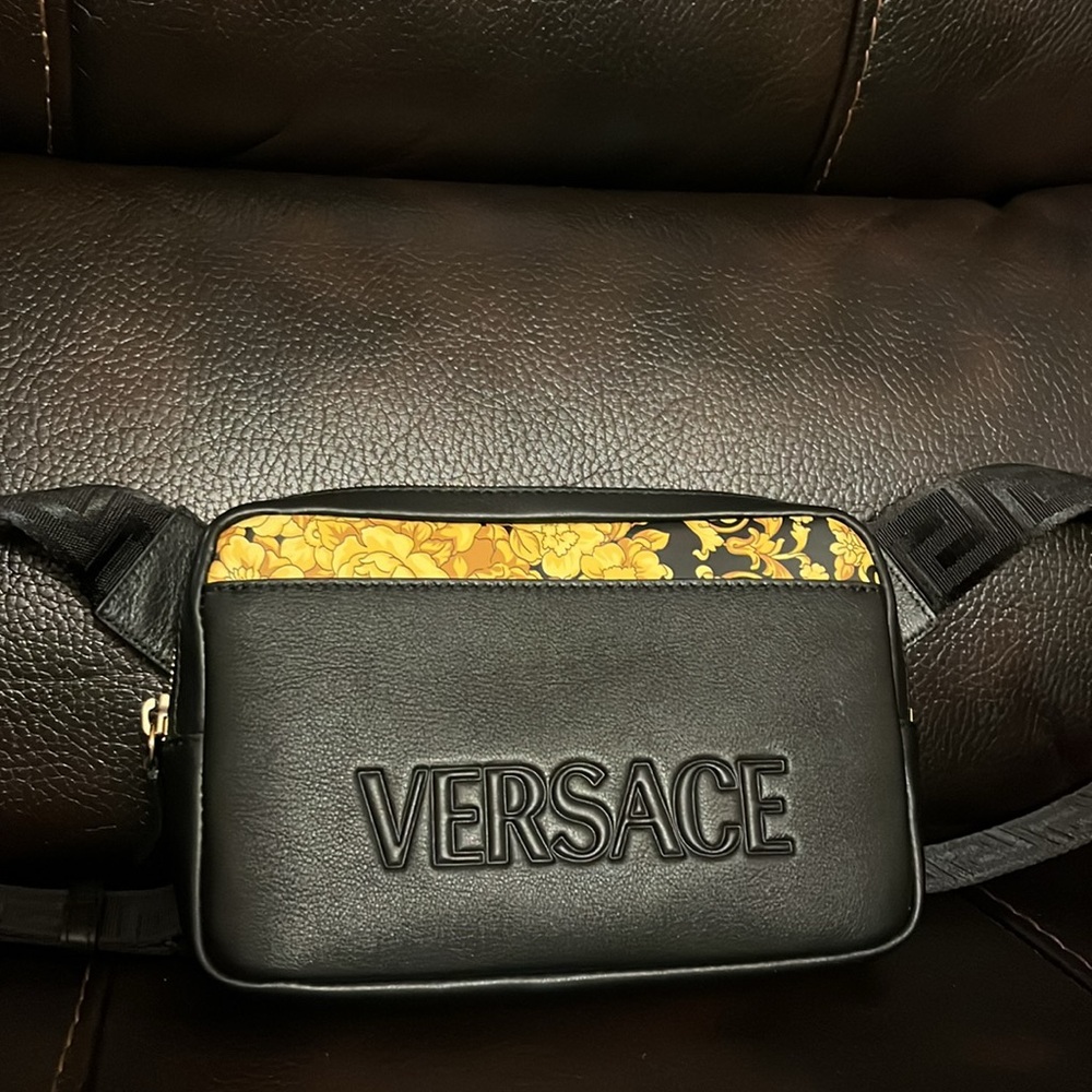 Versace unisex baroque barocco Greca logo leather chest waist belt bag NEW - Picture 4 of 11